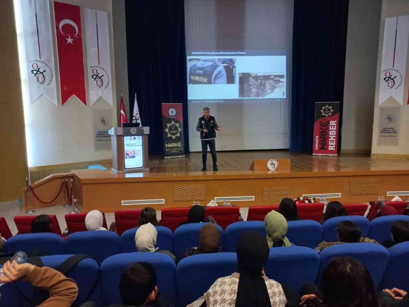 Osmaniye’de üniversite öğrencilerine ’Narko gençlik’ eğitimi
