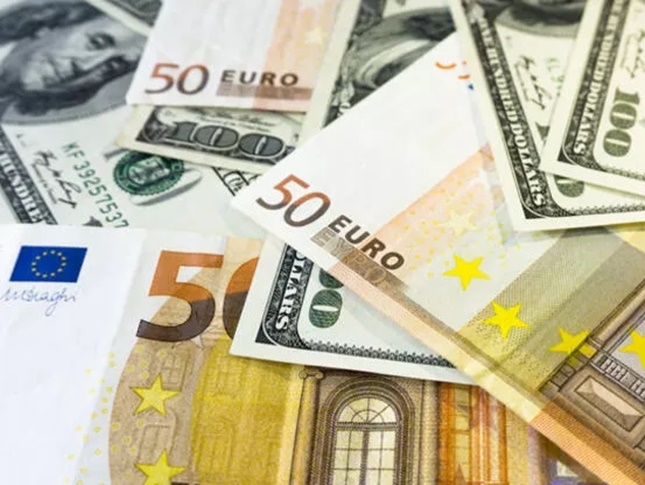 Dolar ve Euro güne nasıl başladı? İbre yukarıyı gösteriyor