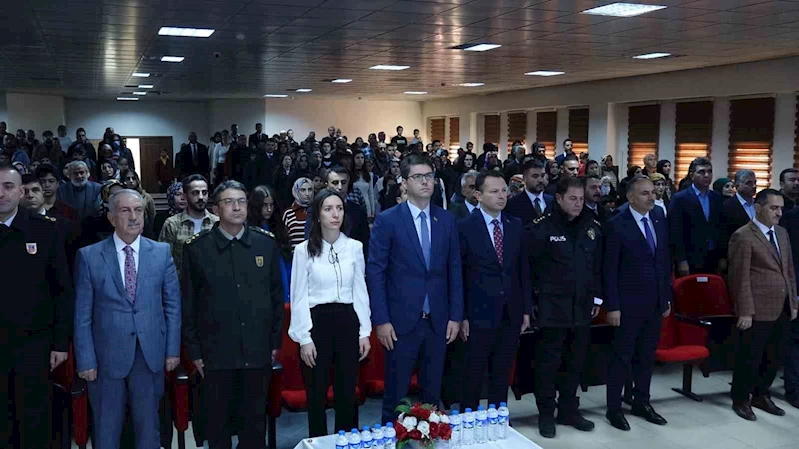 Erciş’te 24 Kasım Öğretmenler Günü kutlandı
