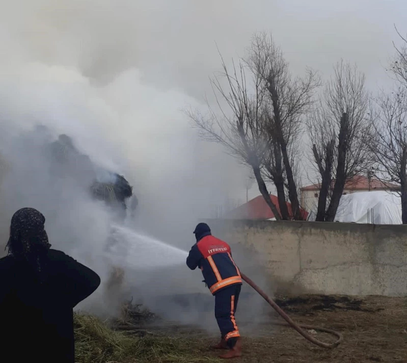 Yüksekova’da 6 bin bağ ot yandı
