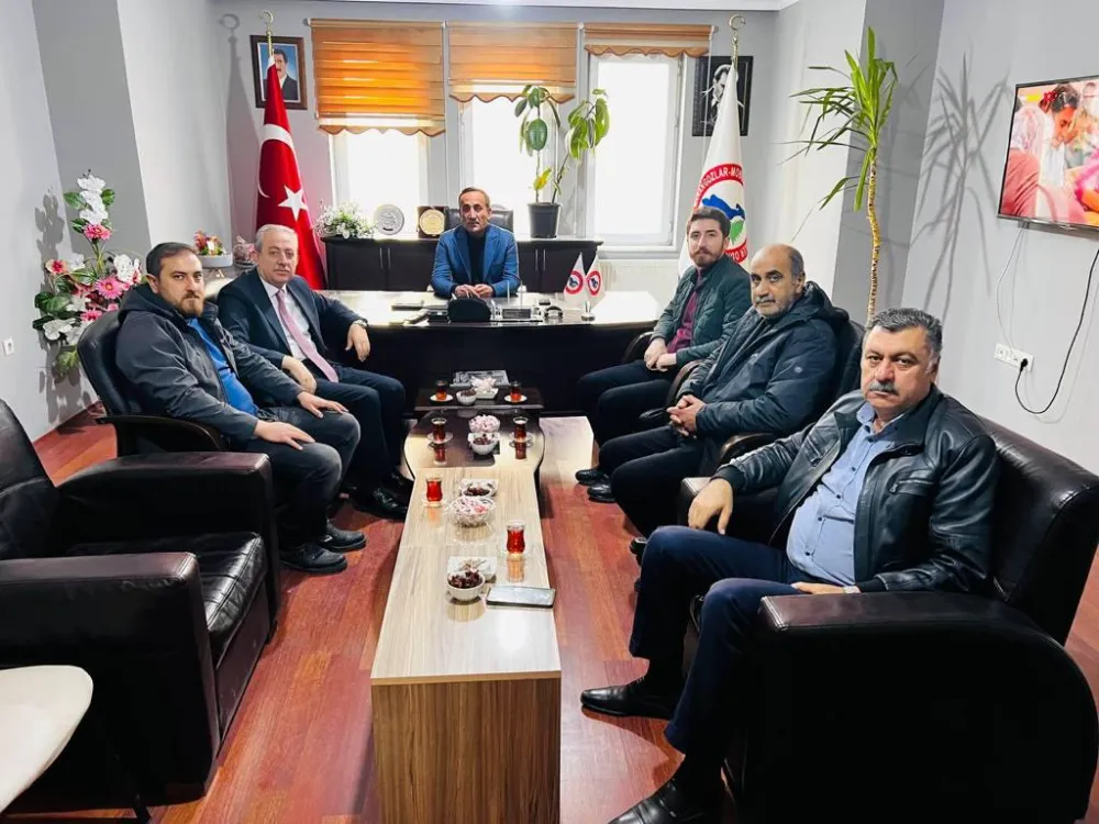 AK Parti Van Büyükşehir Belediye Başkan Aday Adayı Kayatürk seçim çalışmalarına devam ediyor