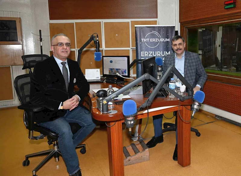 Vali Mustafa Çiftçi, TRT Erzurum Radyosu’nun canlı yayın konuğu oldu
