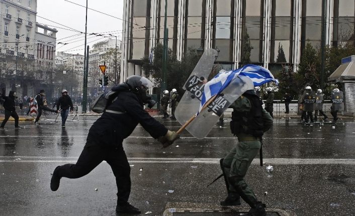 Yunanistan’daki protestolarda 2 Türk gözaltına alındı iddiası