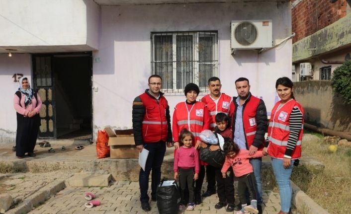Türk Kızılayı’ndan ihtiyaç sahibi ailelere yardım