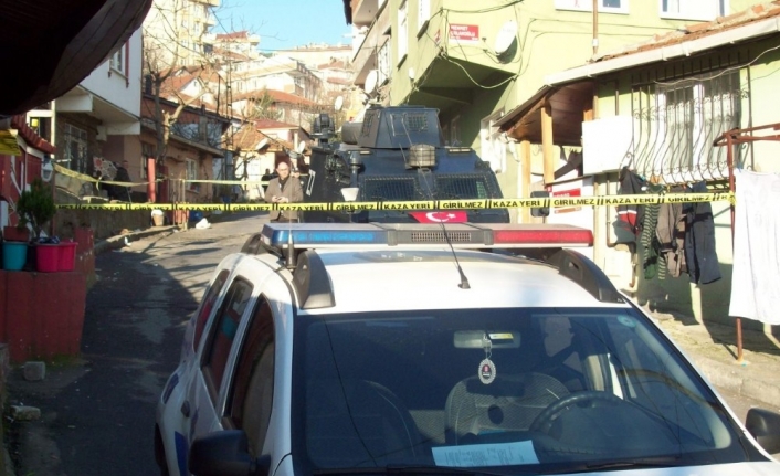 Gaziosmanpaşa’da EYP patladı: 1 kadın yaralı