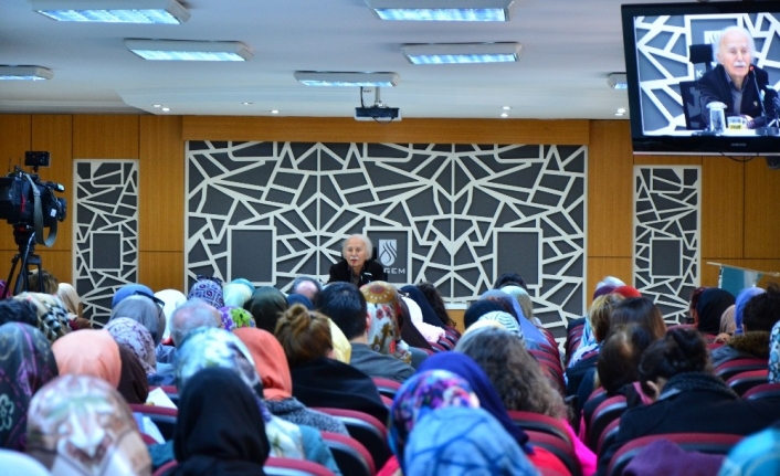 TDV KAGEM  ’İslam, Kadın ve Hayat’ konulu konferans düzenledi