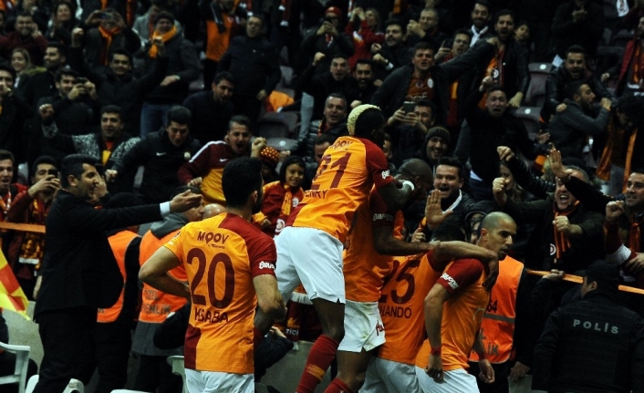 Galatasaray ligde 13 maçtır yenilmiyor