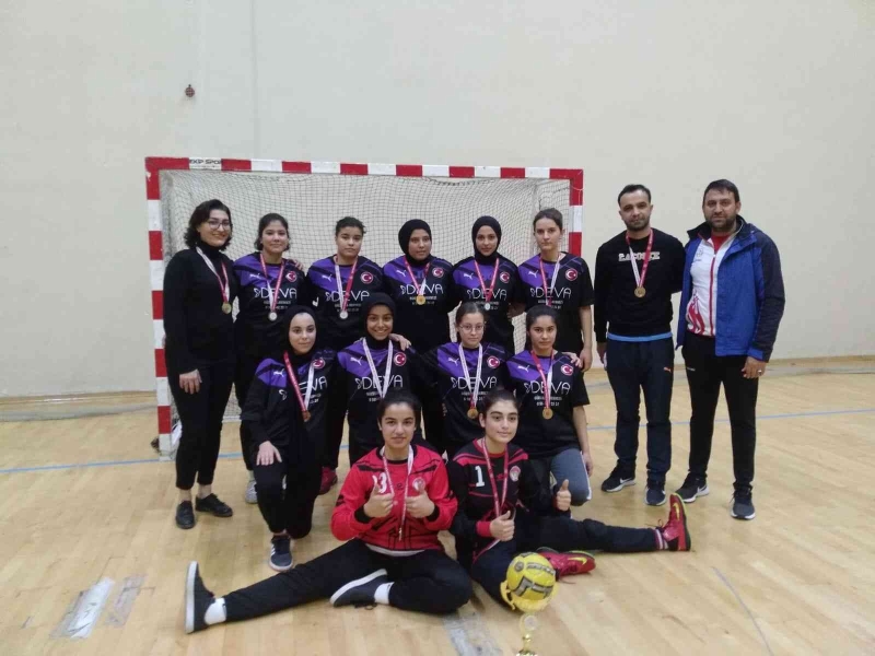 Osmaniye Okullararası Hentbol Turnuvası tamamlandı

