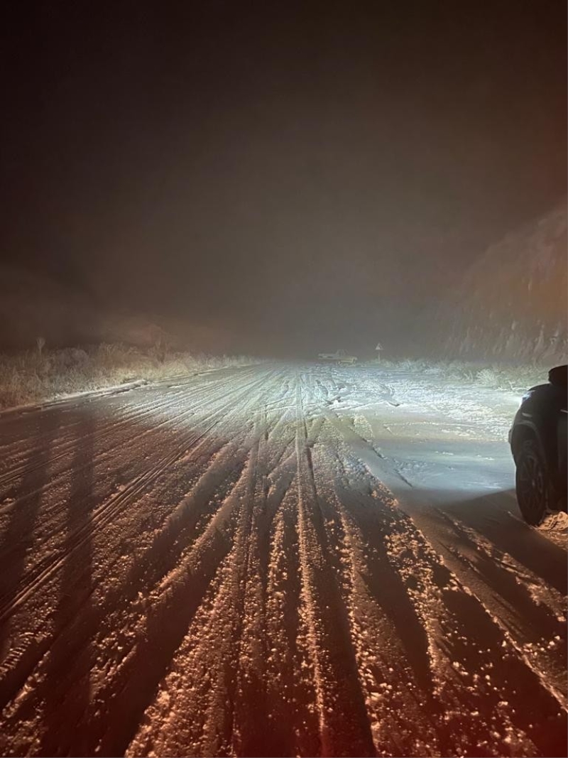 Nevşehir’de kar sonrası buzlanma ulaşımı olumsuz etkiliyor
