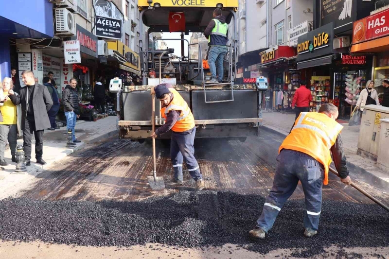 İstiklal Caddesi 2. etapta asfalt çalışmaları başladı
