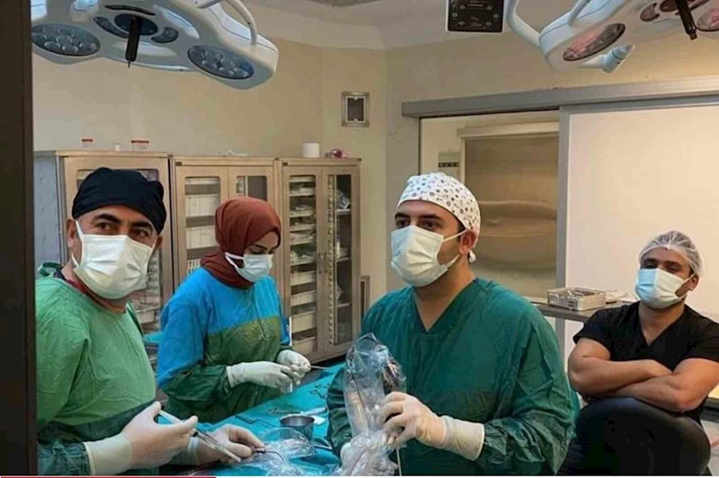 Ahlat Devlet Hastanesi’nde ilk kez endoskopik sinüs ameliyatı yapıldı
