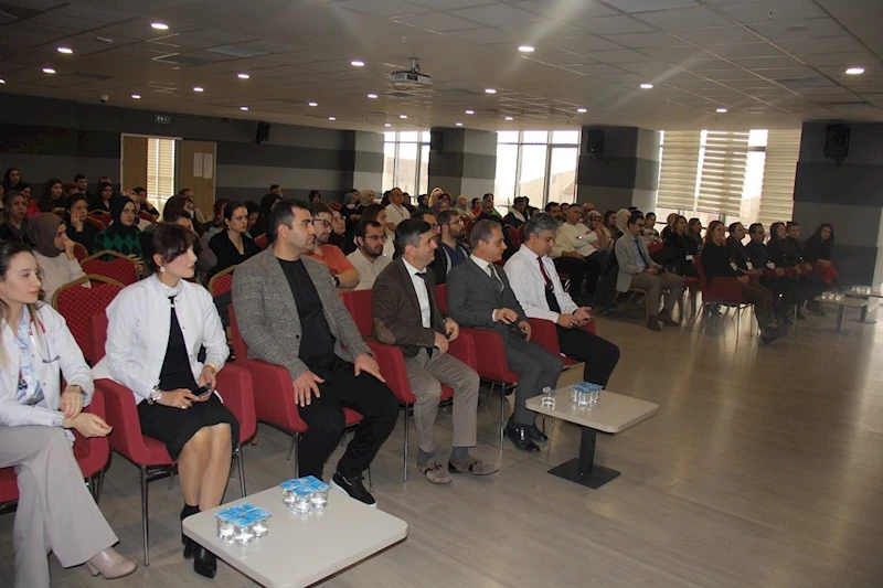 Erzincan’da sağlık çalışanlarına NRP eğitimi düzenlendi
