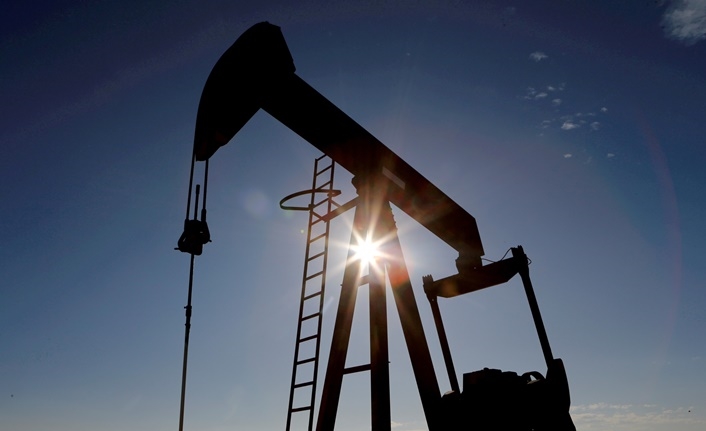 Arap ülkeleri petrol üretimini düşürecek: 500 bin varil azaltılacak