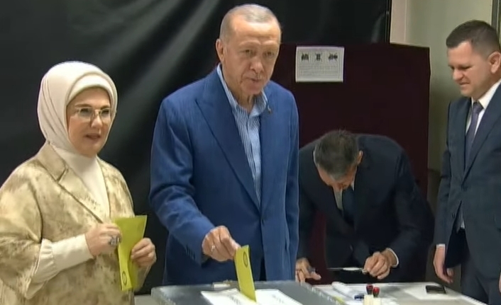Erdoğan oyunu kullandı: Ülkemiz, milletimiz için hayırlara vesile olmasını temenni ediyorum