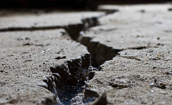 Deprem bölgesi hareketli: Şiddetli sarsıntılar meydana geliyor