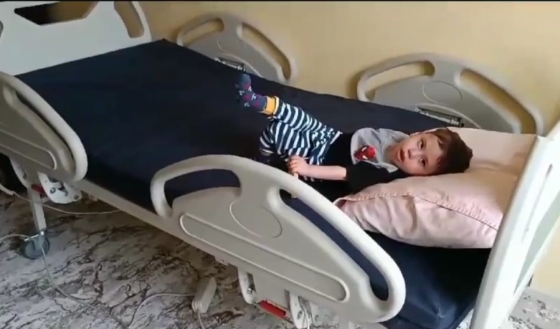 Vanlı Amcan’dan epilepsi hastası minik Muhammet’e otomatik yatak
