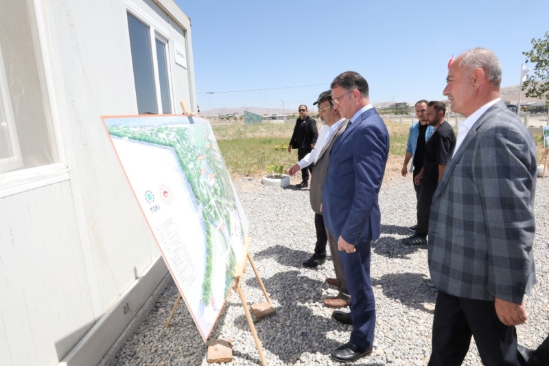 Vali Balcı Tuşba Belediyesi’nin yatırımlarını inceledi
