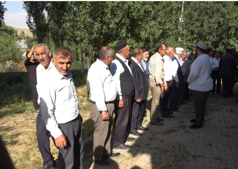 Diyarbakır’daki musibet Muş’a nasihat oldu: Husumetli köylüler barıştırıldı
