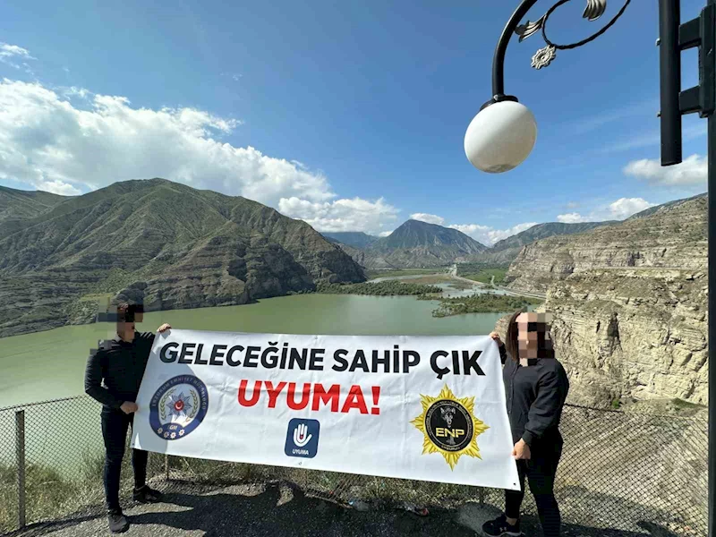 Erzurum polisinden gençlere uyuşturucu uyarısı
