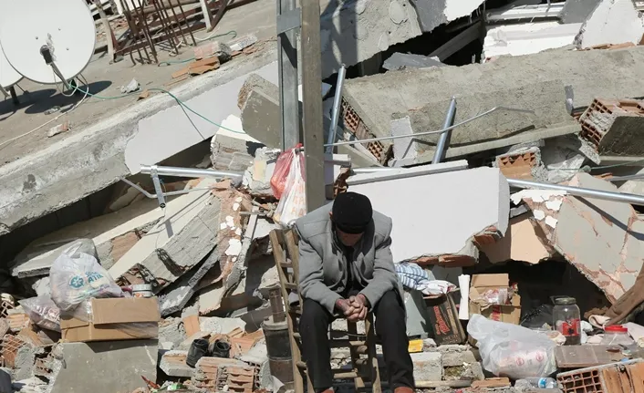 Yüreğimiz yanıyor! Depremlerde 53 bin 537 vatandaşımız hayatını kaybetti