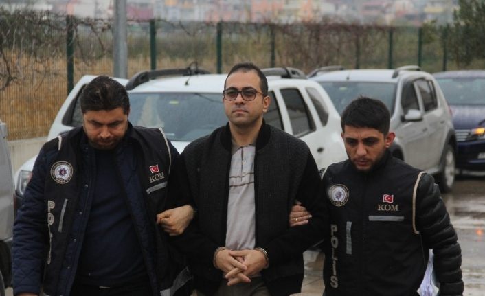 FETÖ’nün Adana il imamı yakalandı