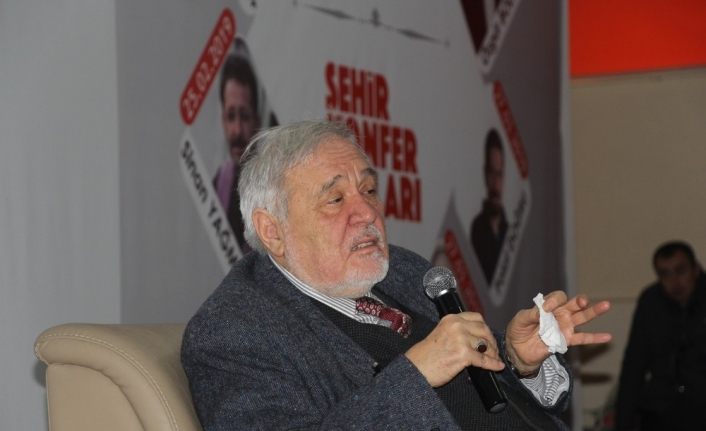 Prof. Dr. İlber Ortaylı: "Eğer Türk vatandaşıysan Türk’sündür, buna sahip çıkın"