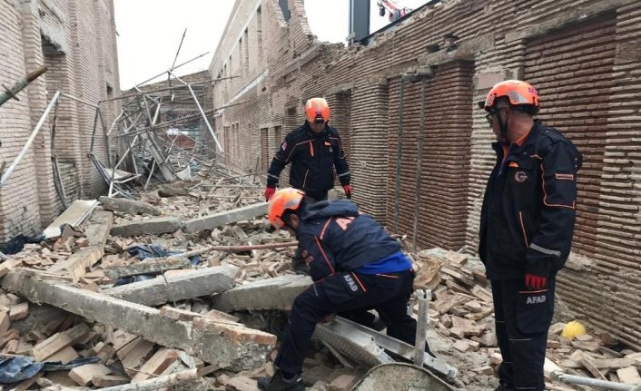 Müze inşaatında duvar çöktü: 1 ölü, 6 yaralı