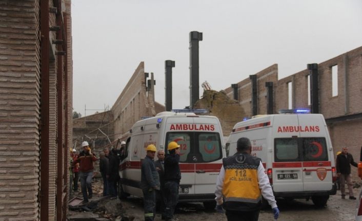 Müze inşaatında duvar çöktü işçiler basın mensuplarına saldırdı