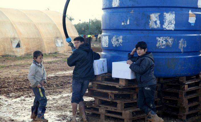 Suriye kamplarına insani yardım