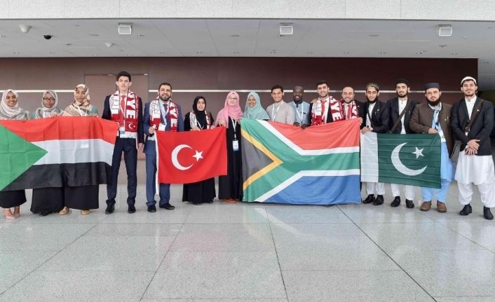 Artuklu Üniversitesi öğrencileri Arapça yarışmasında dünya 3.’sü oldu