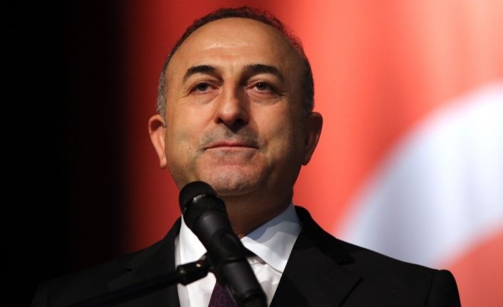 Bakan Çavuşoğlu: 'İhracatçılara verilen 2 yıllık yeşil pasaportun 4 yıla çıkarılması son derece makul'