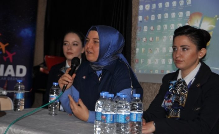 Türk Hava Yolları, öğrencileri sivil havacılık hakkında bilgilendirdi