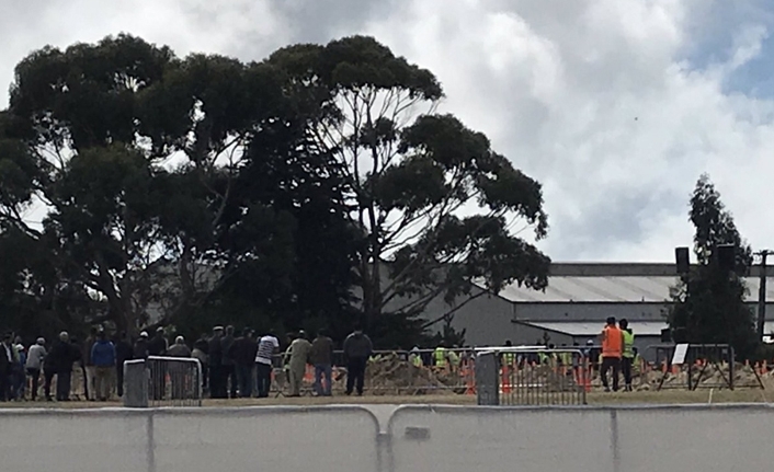 Yeni Zelanda’da cami saldırısının kurbanları defnedilmeye başlandı