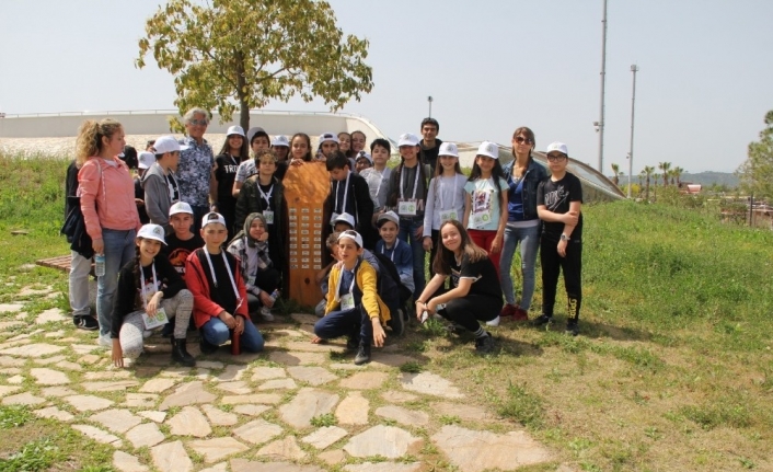 Antalya’da  ‘Yeşeren Çocuklar Projesi’ 800 çocuğa ulaştı