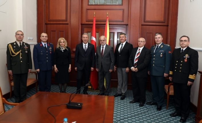 Bakan Akar, Kuzey Makedonya Meclis Başkanı Caferi ile görüştü