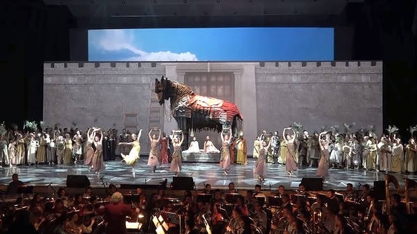 Bolşoy Tiyatrosu’nda Türk operası "Troya" sahnelendi