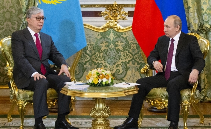 Kazakistan’ın yeni Cumhurbaşkanı Tokayev, Putin’le görüştü