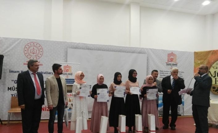 Mehmet Akif Ersoy İmam Hatip Ortaokulu, Türkiye üçüncüsü oldu