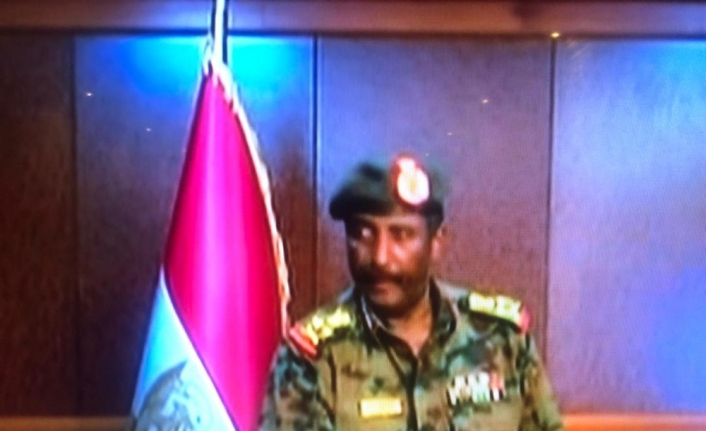 Sudan’da Askeri Geçiş Konseyi Başkanı görevini devralan Abdurrahman yemin etti