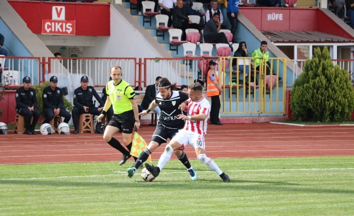TFF 2. Lig: Kahramanmaraşspor: 2 - Manisa Büyükşehir Belediyespor: 5