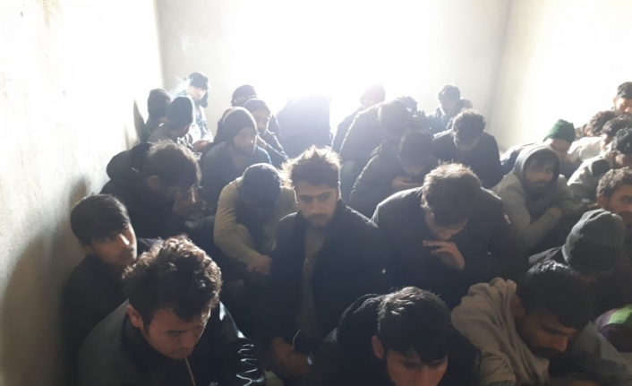 Van’da 261 kaçak göçmen yakalandı