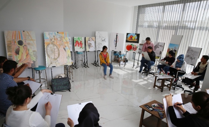 Haliliye’de gençler için resim kursu açıldı