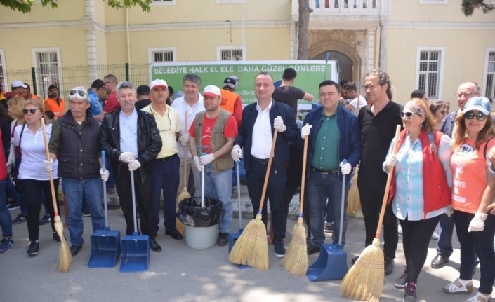 Sinop’ta ’belediye-halk el ele, daha güzel günlere’ kampanyası
