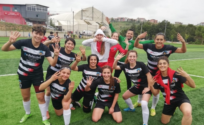 Turgutlu’nun kadın futbol takımı 2. Lig yolunda