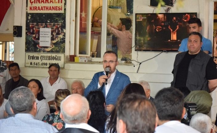AK Parti Grup Başkanvekili Turan, Lapseki’de hemşehrileriyle bayramlaştı
