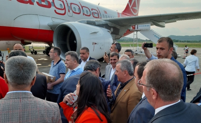 Atlas Global Türk bayraklı uçağıyla Almanya-Zonguldak seferini başlattı