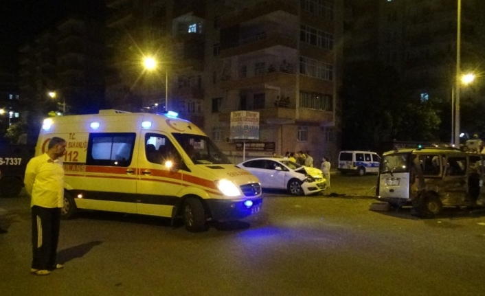Diyarbakır’da trafik kazası: 1’i ağır, 5 yaralı