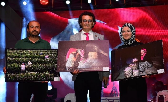 Gül Fuarı Fotoğraf Yarışması’nda ödüller sahiplerini buldu