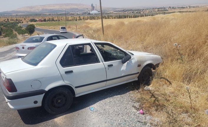 Şanlıurfa’da devrilen otomobilin sürücüsü yaralandı