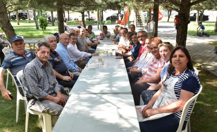 Başkan Ataç mahalle meclisi üyeleriyle piknikte buluştu